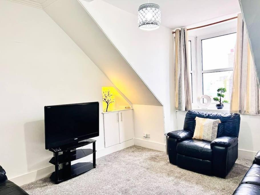 Crown House Two Bedroom Apartment Aberdeen Ngoại thất bức ảnh