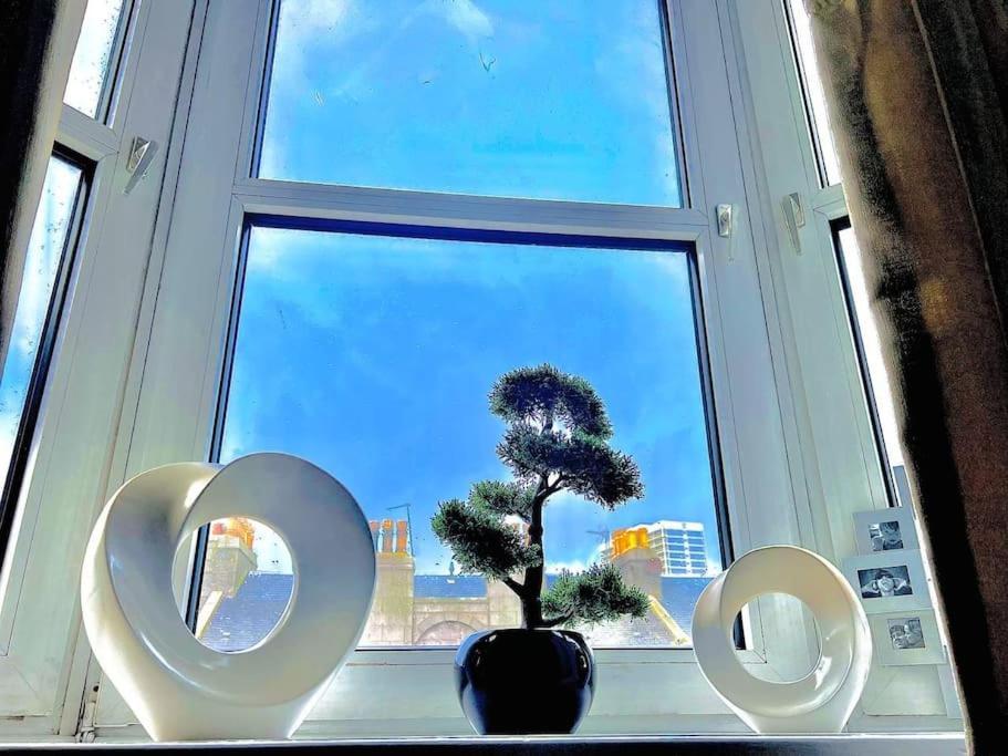 Crown House Two Bedroom Apartment Aberdeen Ngoại thất bức ảnh